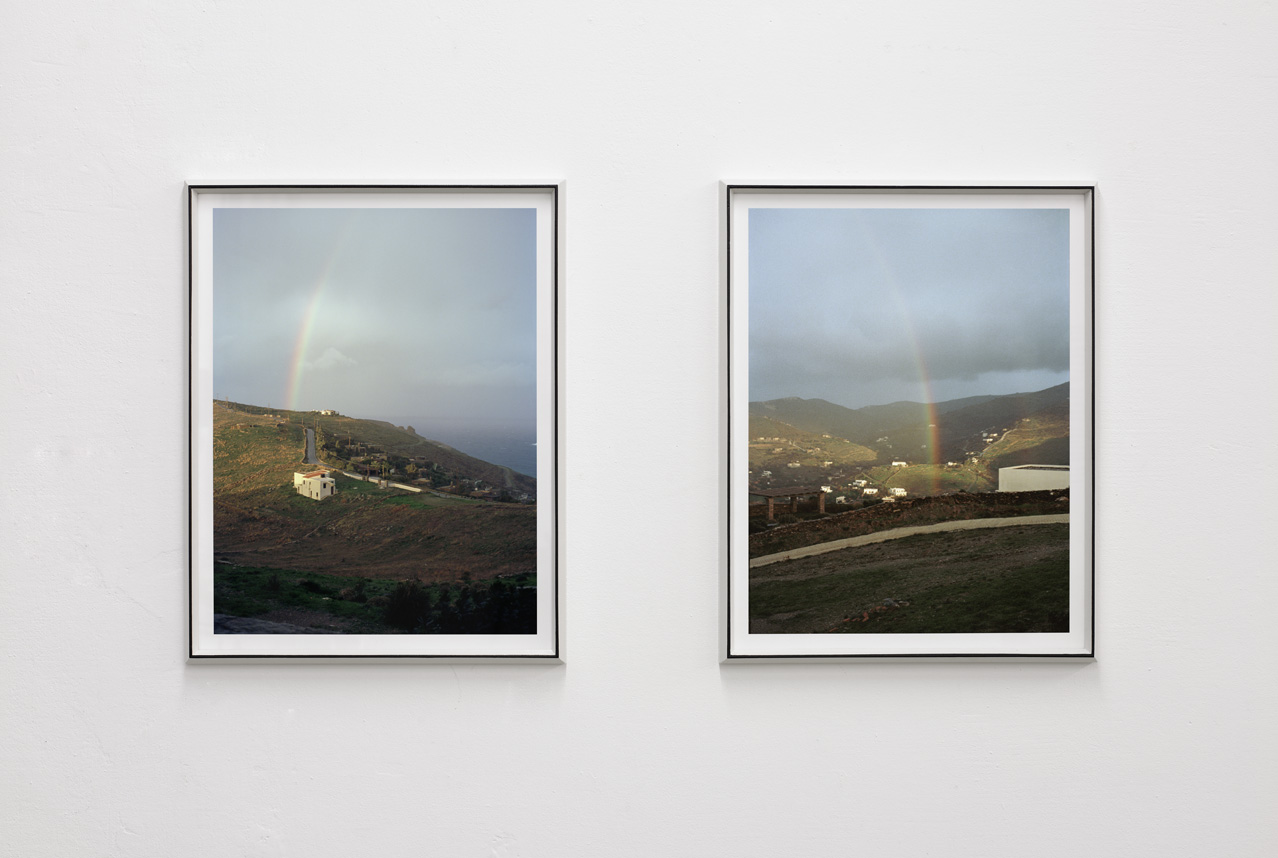 <hr/><strong>Findet uns das Glück</strong><br />
Injket-Print auf Bütten<br />60 x 50 cm<br />